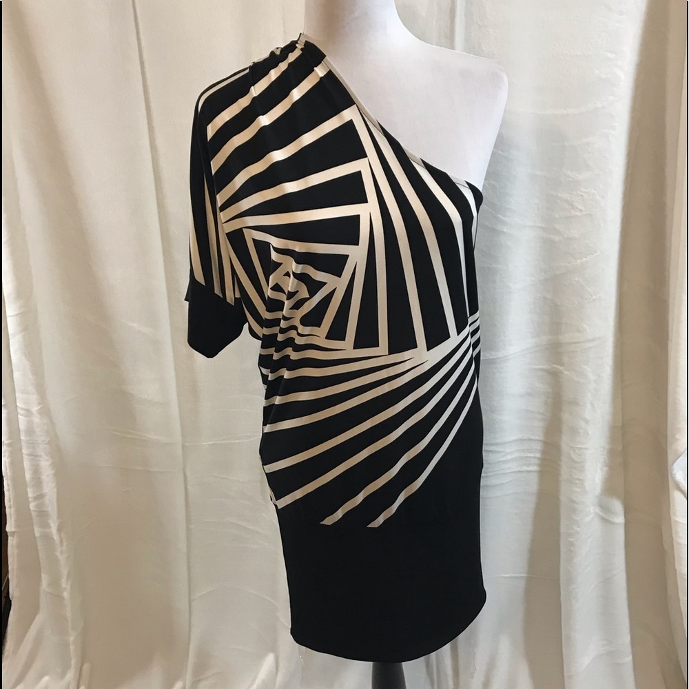 NWT BCBG MaxAzria ONE SHOULDER Dress